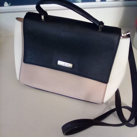 Kate Spade Satchel - Picture 2 of 12
